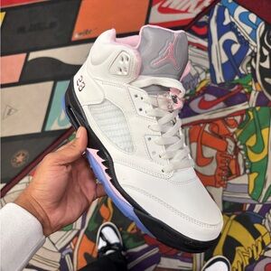 Jordan Athletic Shoes White and Gray